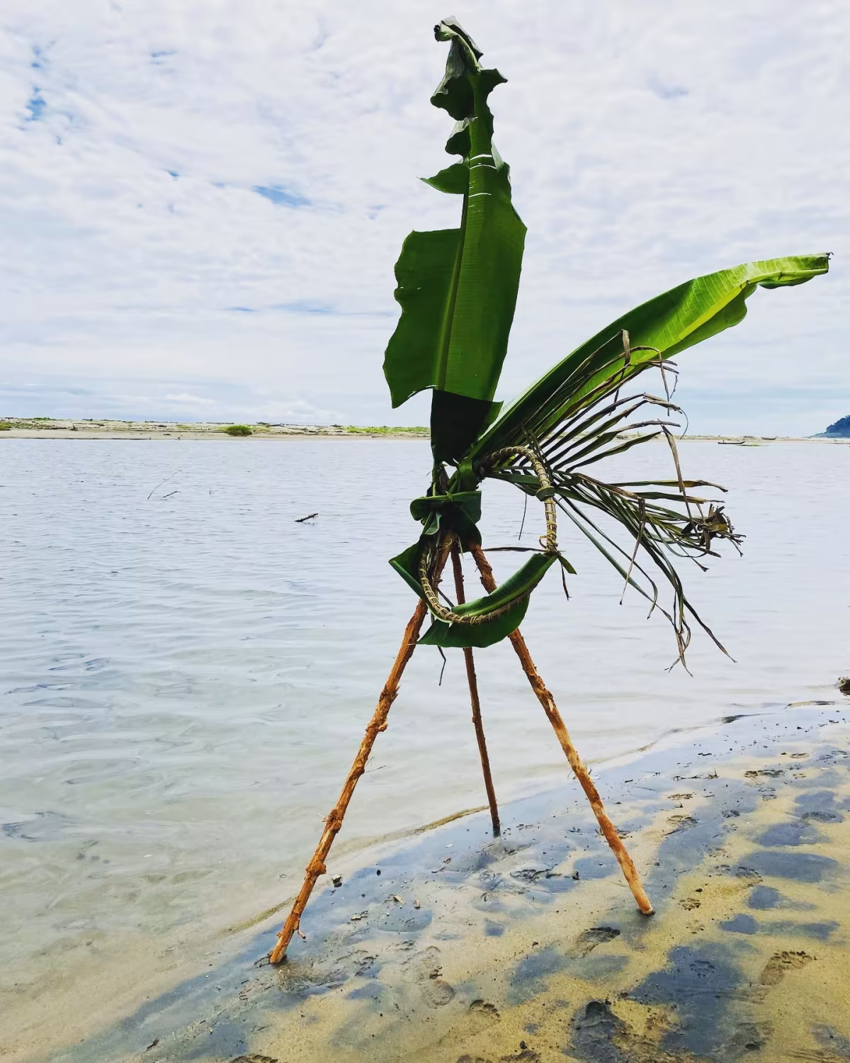 Hope (2022), found materials including banana leaves, rope, woven basket from palm leaves, palm leaves and clay, dimensions variable.