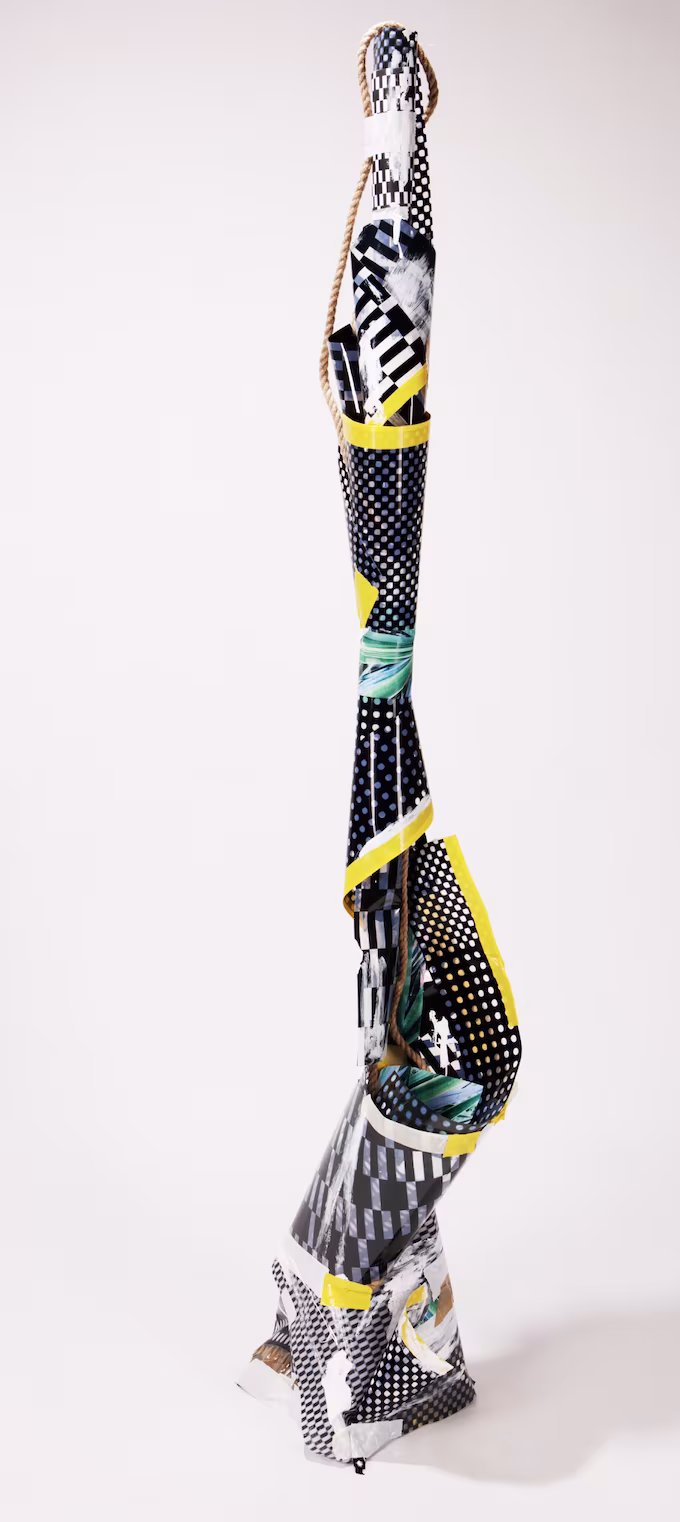 Chain Reaction (2019), mixed media, 200 x 35 x 30 cm.